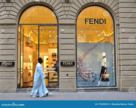 fendi outlet italy|fendi outlet florence.